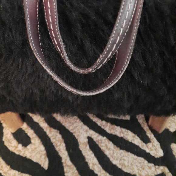 Coach - Picture 9 of 10